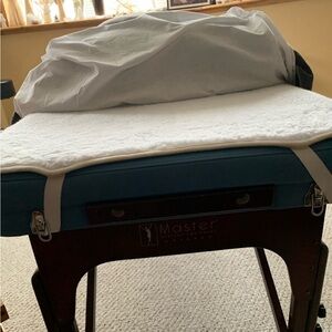 Cover For Massage Table Plus 12 Sheets